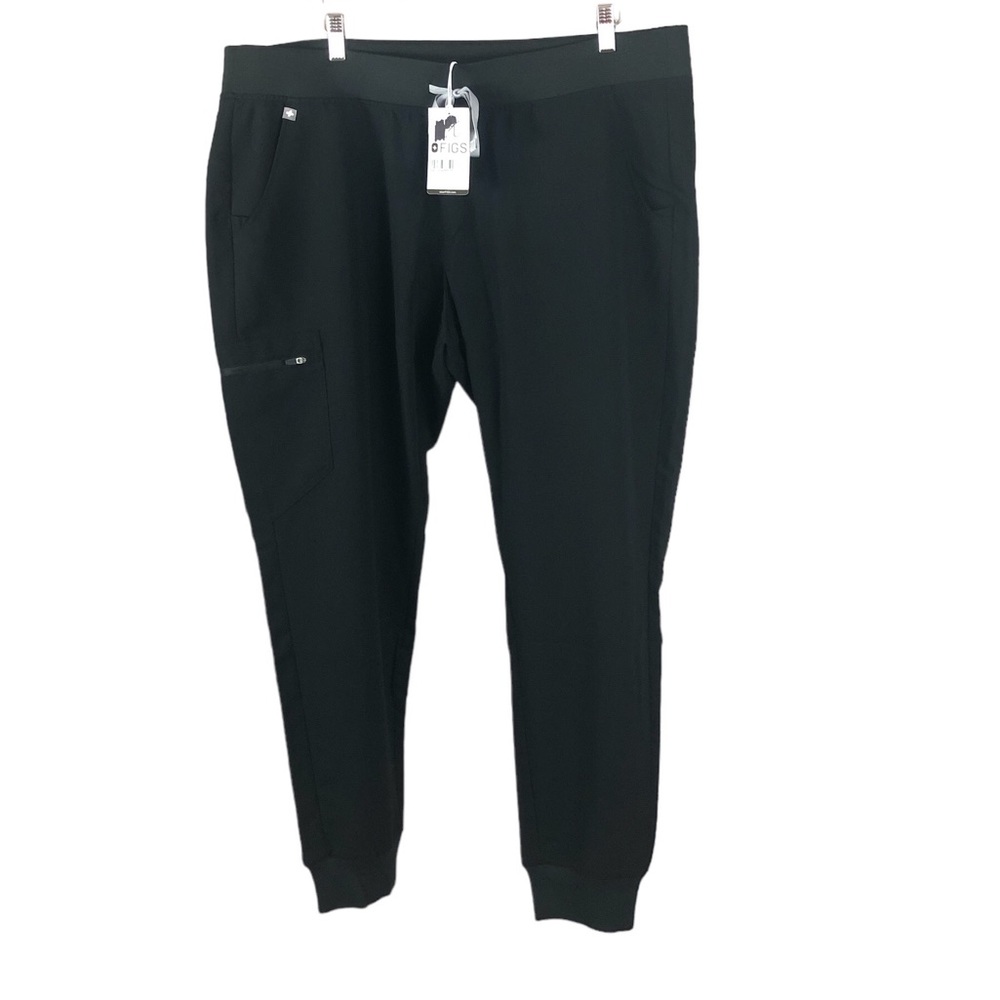 NWT - Men's Black FIGS Cairo Cargo Technical Collection Scrub Pants. Size XXL.
